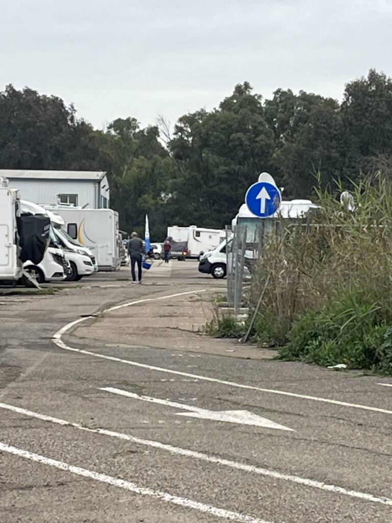 Espacio acondicionado para autocaravanas en Área Autocaravanas de Sevilla
