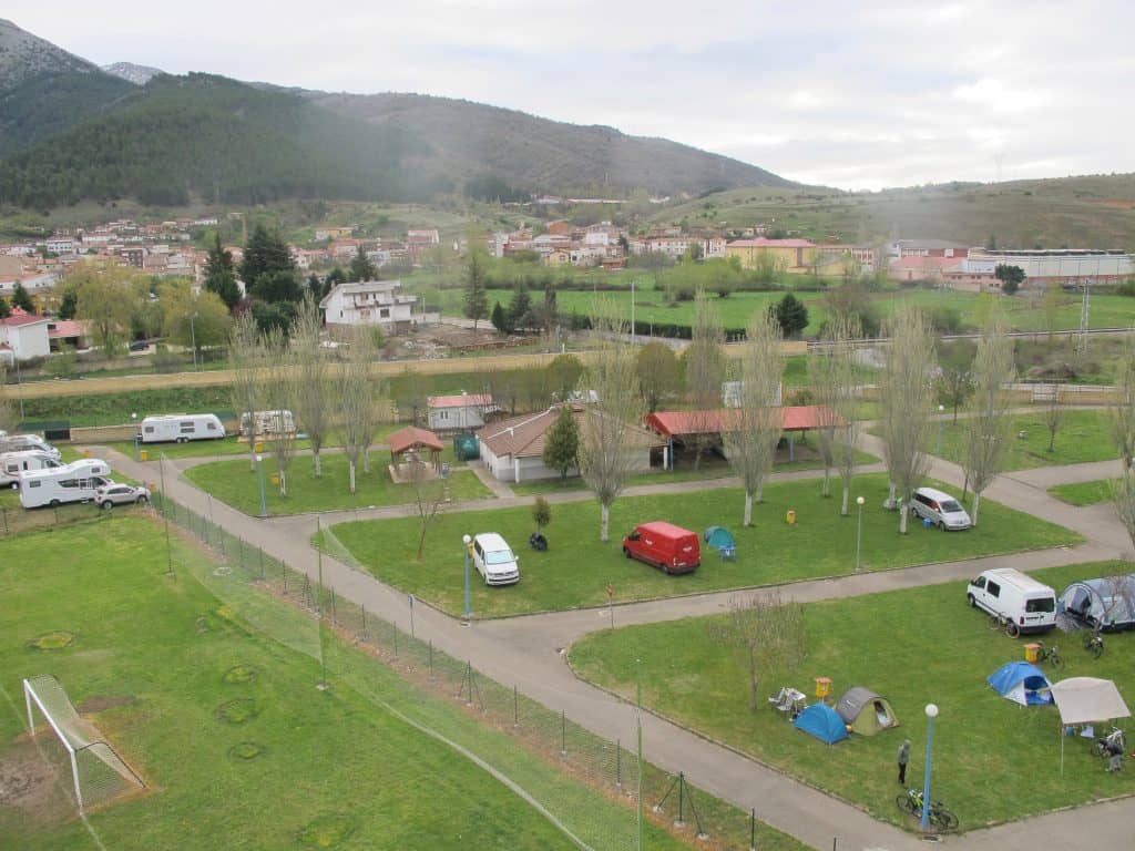 Área Camping Cistierna, León — foto 3