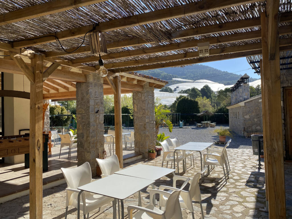 Área en Camping Caravaning Fonts del Algar, Alicante. — foto 10