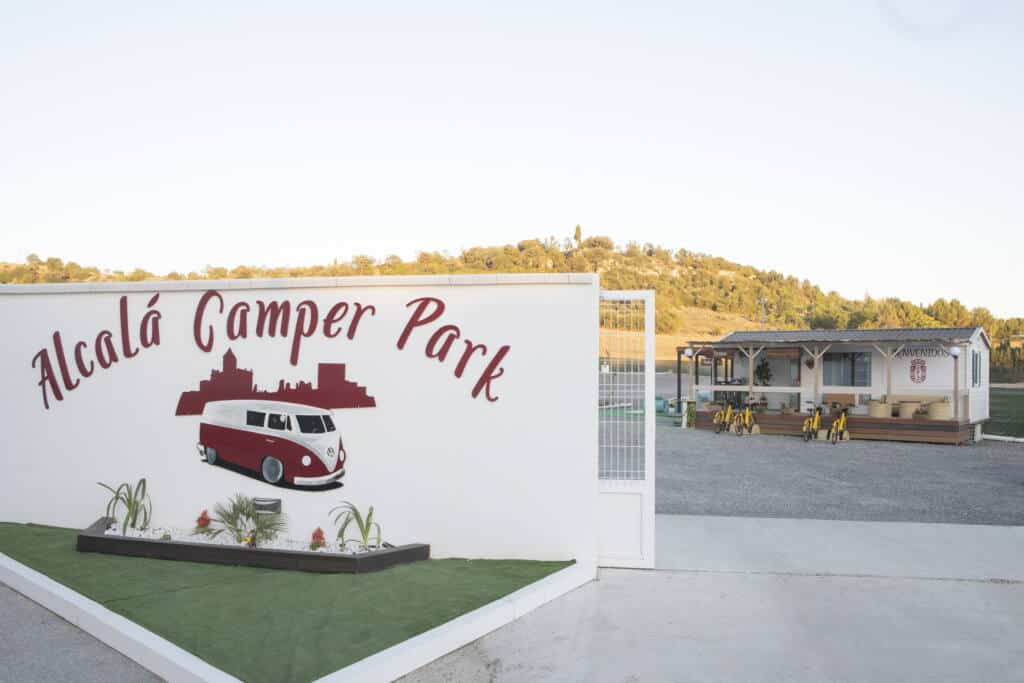 Entrée de l'aire de camping-car Alcalá Camper Park, Alcalá la Real, Jaén