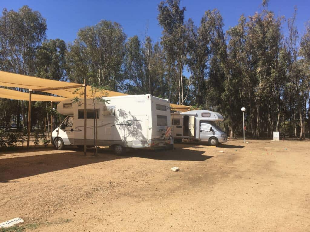 Espacio para caravanas y autocaravanas en Área en Camping Playa Taray, Huelva