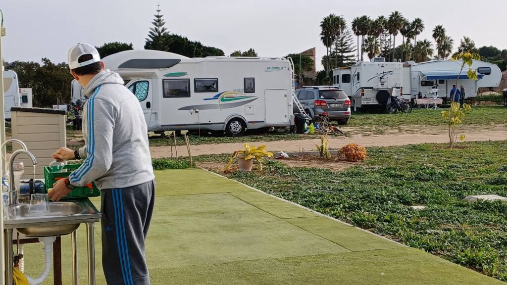 Waschplatz für Wohnmobile im Camper Park Sanlúcar, Sanlúcar de Barrameda, Cádiz