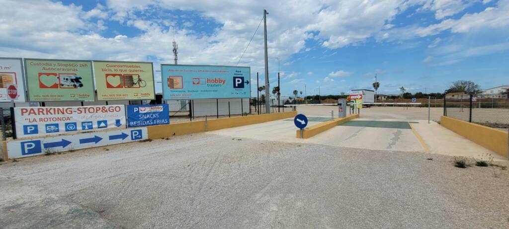 Zone d'accueil dans la zone camping-car et Stop & Go, La Rotonda, Peñíscola, Castellón