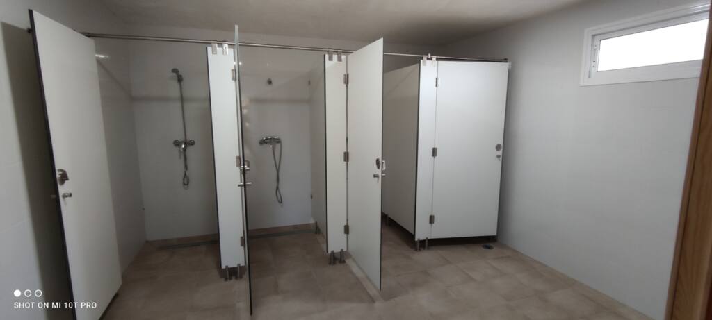 Aire de camping-car avec douches au Camping Albox, Albox, Almería