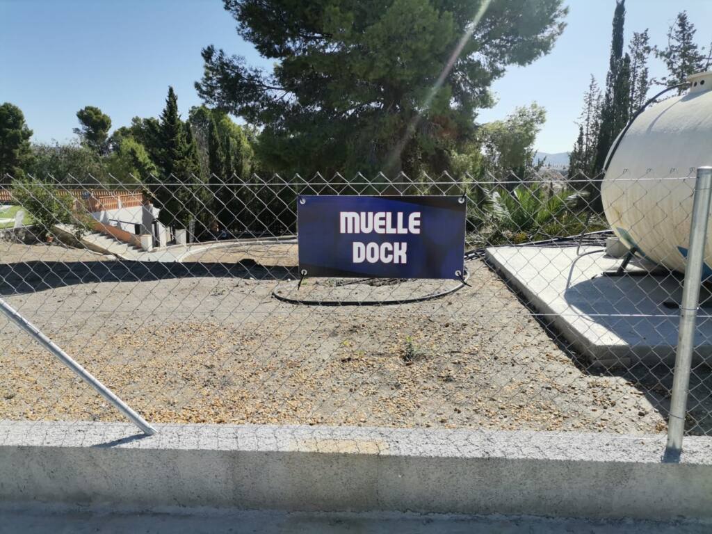 Parking pour camping-cars avec quai au Camping Albox, Albox, Almería