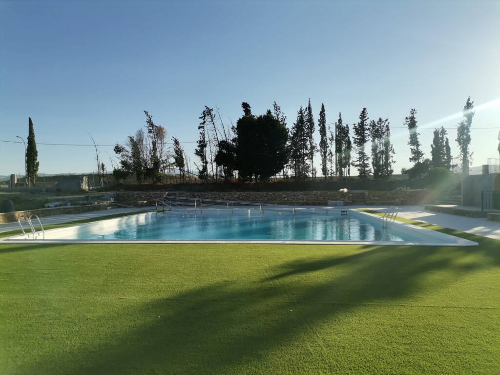 Aire de piscine pour camping-cars au Camping Albox, Albox, Almería