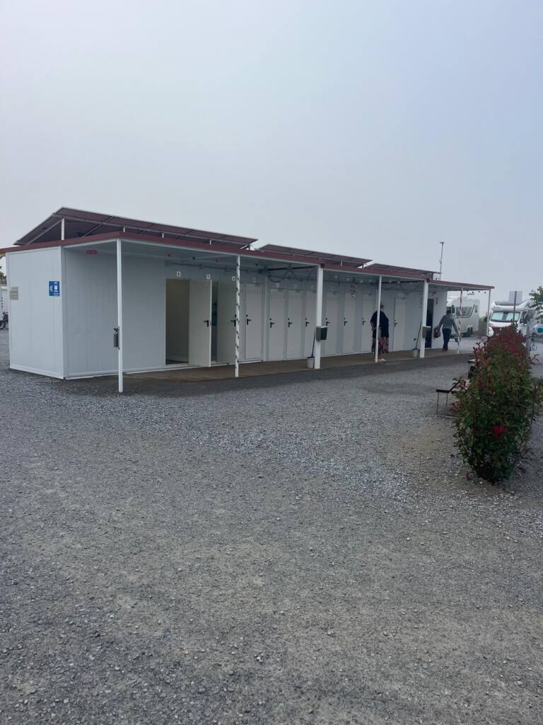 Badezimmerbereich im Wohnmobil Bellavista, Granada