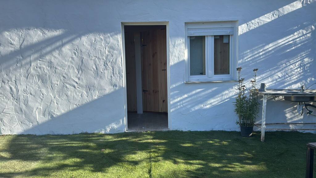Zona camper con servicios disponibles en Valdevaqueros, Tarifa, Cadiz