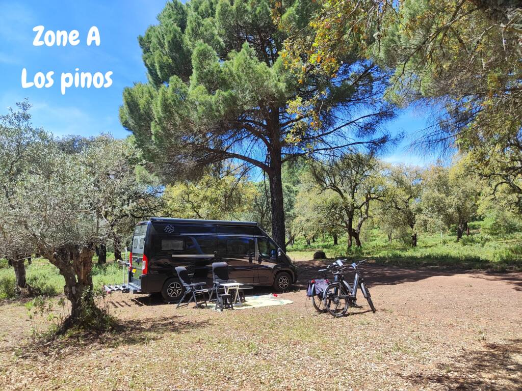 Ruhe- und Aufenthaltsbereich für Wohnmobile und Wohnwagen in El Lagar de los Perezones, Cordoba