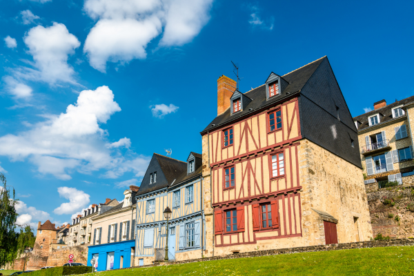 Walking through the city of Le Mans