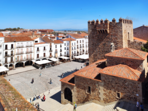 Chiavi per organizzare la tua visita a Cáceres e goderti la sua cultura e la sua gastronomia