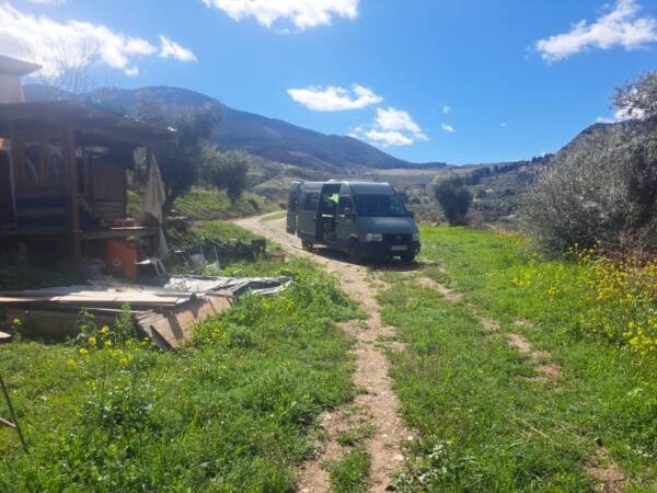 Los cahorros autocaravan spaces, monachil, granada